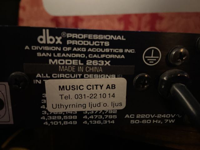 814729-3 De-esser DBX 263x