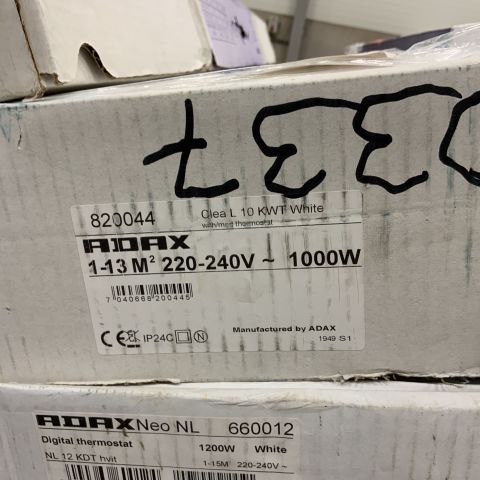 826975-2 Radiator Adax Clea L 10 KWT Vi 230V