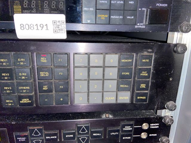 808192-4 Digital reverb Yamaha REV-7