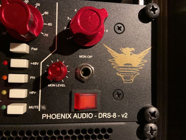 808213-2 8-channel preamp Pheonix Audio DRS-8 V2