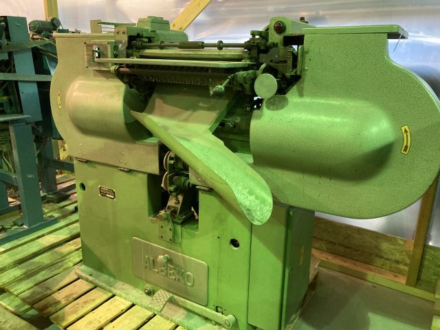 828413-1 Albeko Leather Skiving Machine