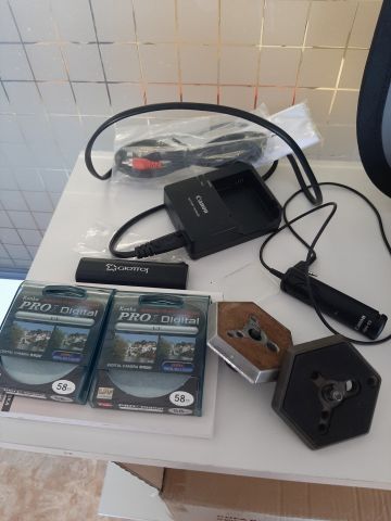 815223-7 System camera with accessories Canon EOS 550D