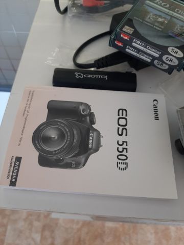 815223-8 System camera with accessories Canon EOS 550D
