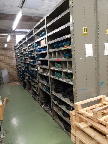 760197-2 Sheet metal shelves 24 sections