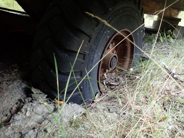 617728-11 Work barracks on wheels