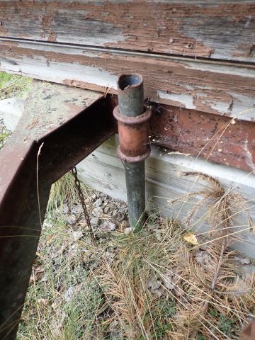 617728-17 Work barracks on wheels