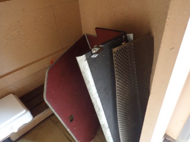 617728-42 Work barracks on wheels