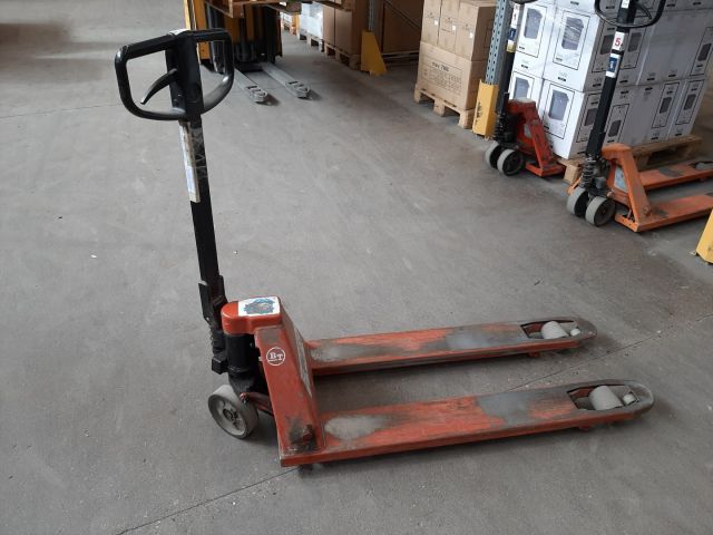 815301-1 Pallet truck BT L23 / 12