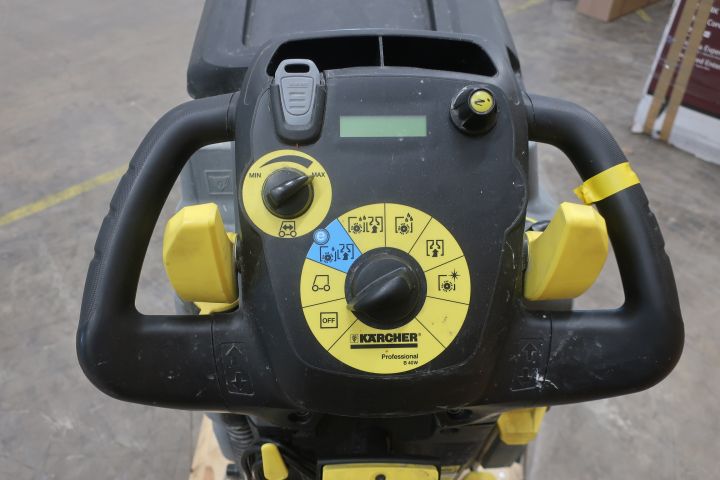 829637-5 Combi scrubber Kärcher B40