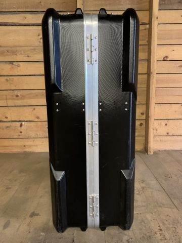 831065-7 Expolinc Case & Counter Exhibition Mount