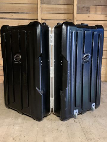 831065-8 Expolinc Case & Counter Exhibition Mount