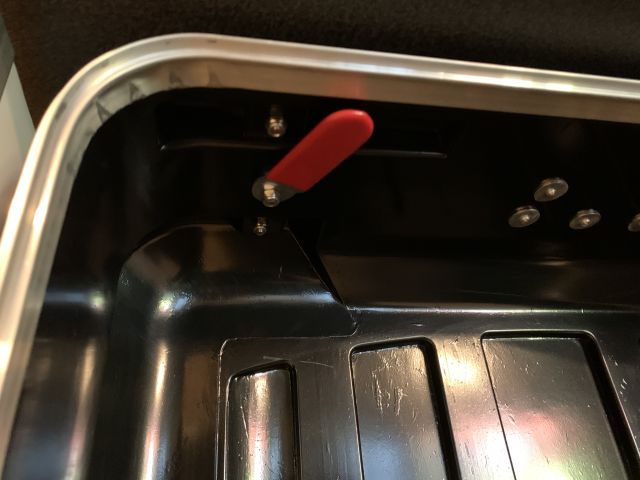 831065-13 Expolinc Case & Counter Exhibition Mount