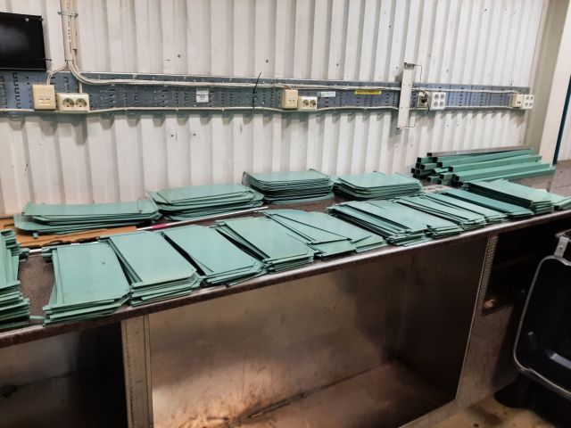 805512-47 Entresolplan med tillhörande lagerhyllsystem