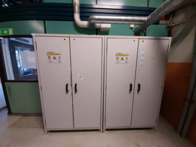 746898-1 2 pieces of chemical cabinet Storelab SIS 1200-1