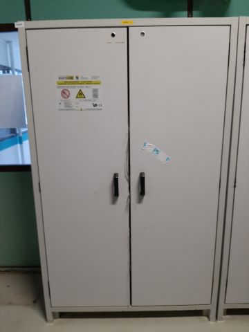 746898-5 2 pieces of chemical cabinet Storelab SIS 1200-1
