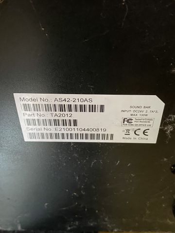 828439-10 TV 80 inch Sharp Aquos