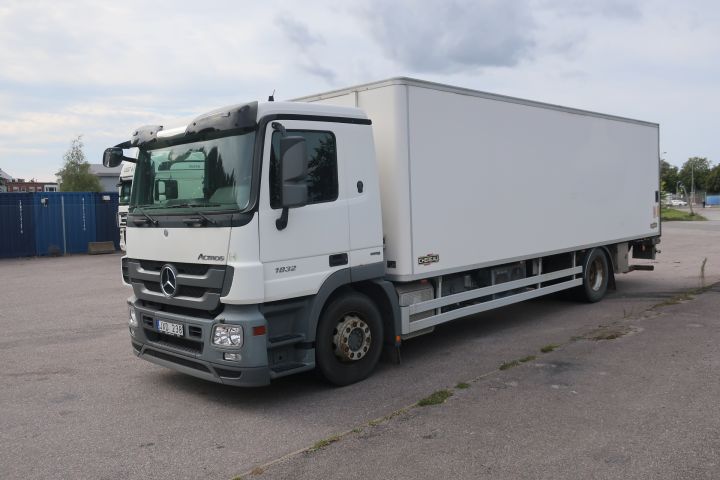 831266-1 MERCEDES-BENZ Actros 1832 L 4X2, 2009, 315 hp, Refrigerated