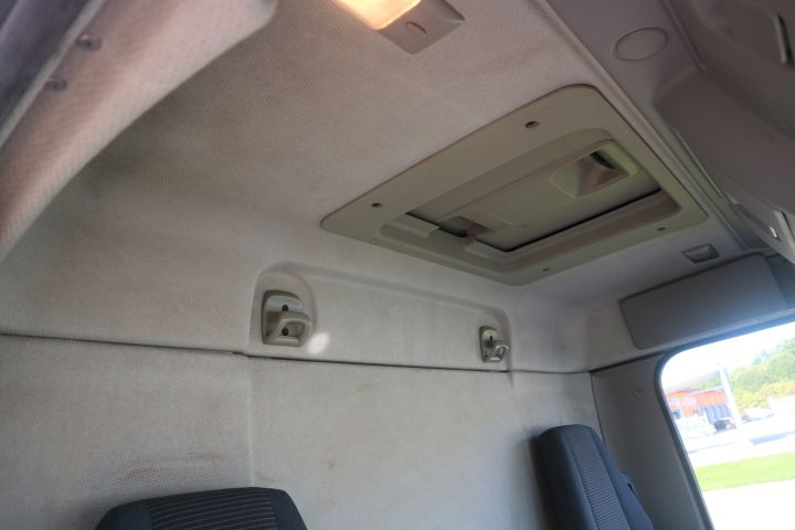 831352-33 Car transport VOLVO FL 240 4X2, 2007, 237 hp