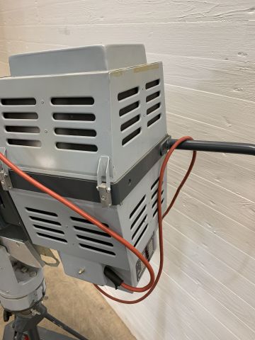 831490-2 Headlight Unispot HZU-208