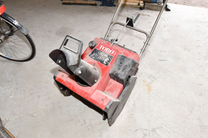 819725-2 Snow thrower TORO CCR 2000E