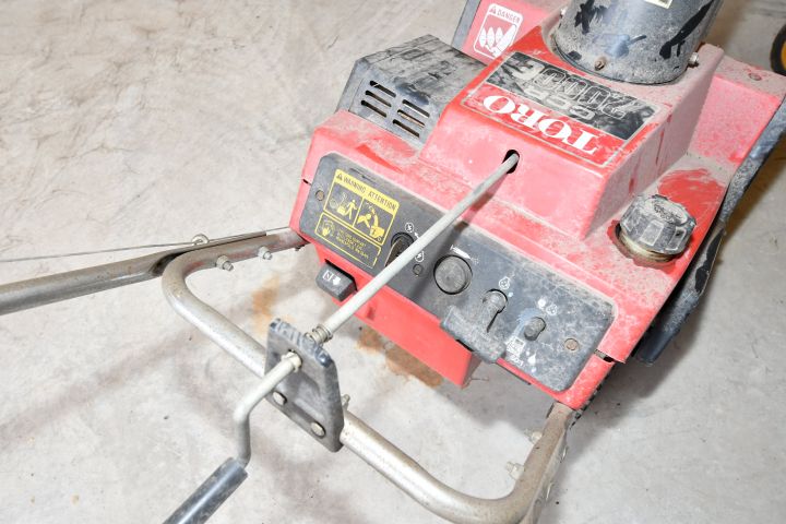 819725-4 Snow thrower TORO CCR 2000E