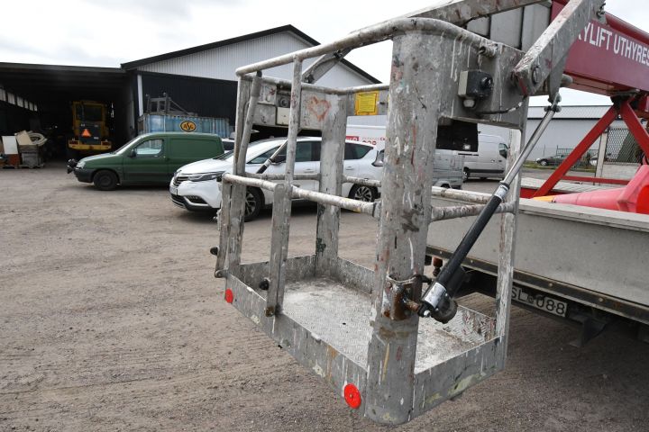 819745-13 Ford Transit 190 L with crane, 1989, 76 hp