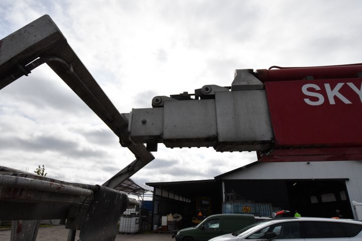 819745-14 Ford Transit 190 L with crane, 1989, 76 hp