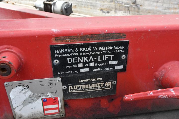 819745-18 Ford Transit 190 L with crane, 1989, 76 hp