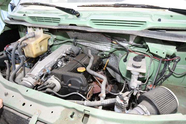 819745-24 Ford Transit 190 L with crane, 1989, 76 hp