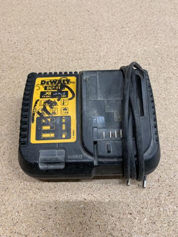 831829-4 DeWalt toolkit