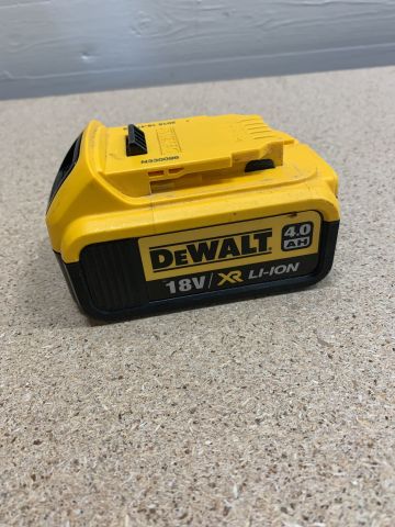 831829-6 DeWalt toolkit