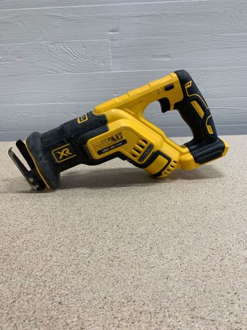 831829-7 DeWalt toolkit