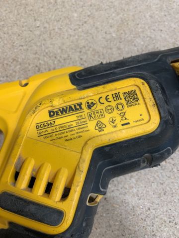 831829-8 DeWalt toolkit