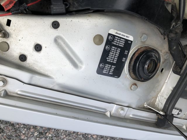 831836-37 SAAB 9000 CSE 2.3T Anniversary Model 1997