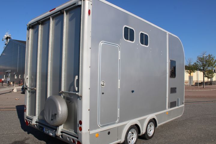 831849-5 Horse transport IFOR Williams 2CB Eventa M, 2015