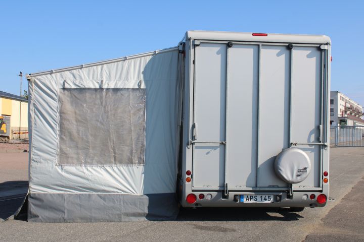 831849-12 Horse transport IFOR Williams 2CB Eventa M, 2015