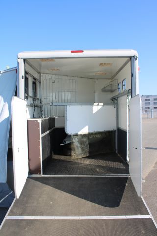 831849-16 Horse transport IFOR Williams 2CB Eventa M, 2015
