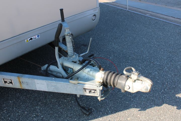 831849-45 Horse transport IFOR Williams 2CB Eventa M, 2015