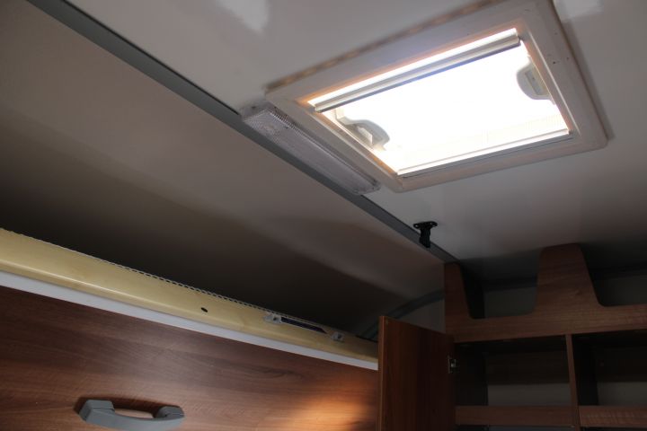 831849-72 Horse transport IFOR Williams 2CB Eventa M, 2015