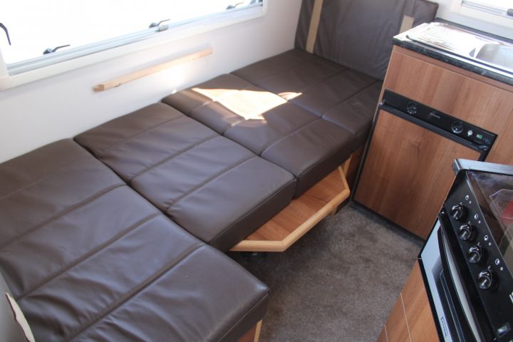 831849-79 Horse transport IFOR Williams 2CB Eventa M, 2015