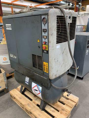 809908-2 Screw compressor Atlas Copco GX 7 FF with built-in tank