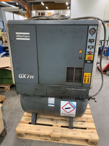 809908-1 Screw compressor Atlas Copco GX 7 FF with built-in tank