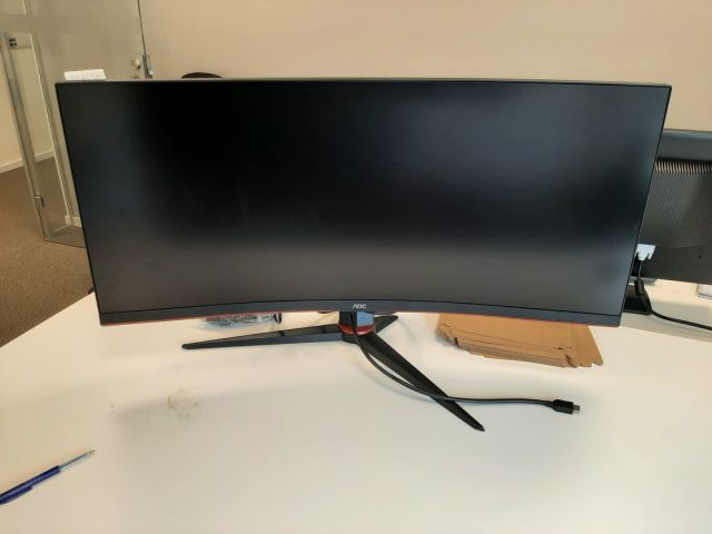 827827-1 Arched computer screen AOC 34 "CU34G2X / BK