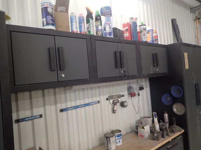751858-7 Garageinredning