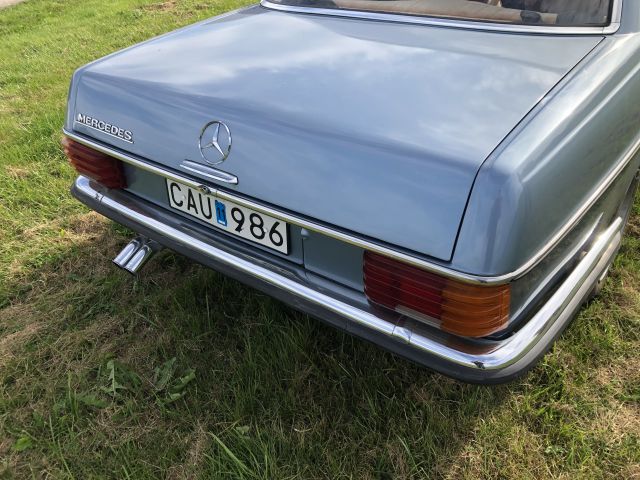 831837-12 Mercedes Benz 250 Coupe 1969