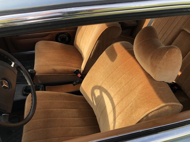 831837-52 Mercedes Benz 250 Coupe 1969