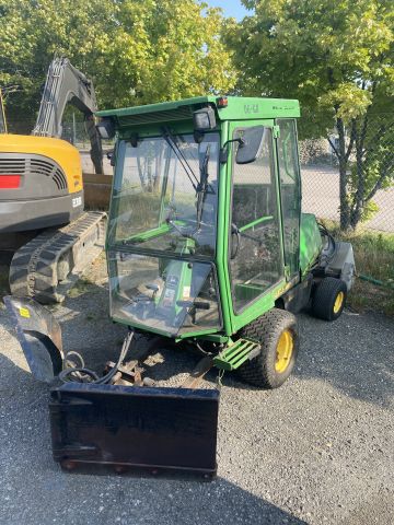 831973-1 Tool carrier John Deere F1145