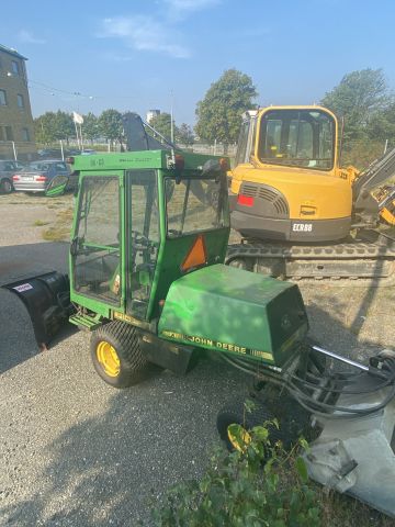 831973-3 Tool carrier John Deere F1145