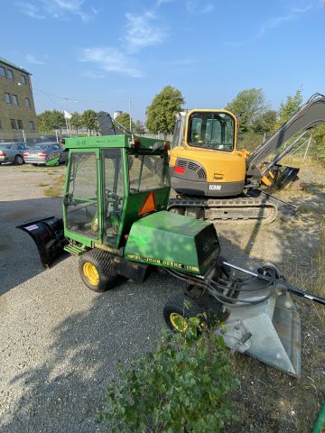 831973-4 Tool carrier John Deere F1145