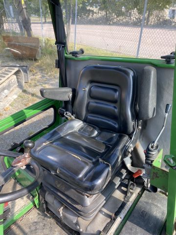 831973-25 Tool carrier John Deere F1145